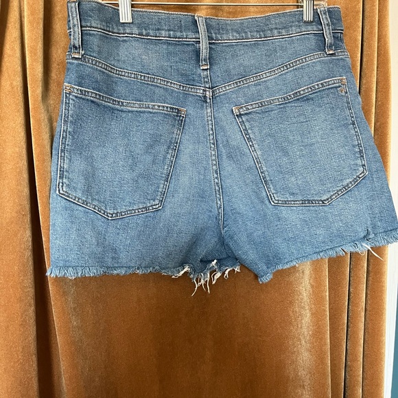 Madewell The Perfect Jean Short in Burnett Wash: TENCEL Lyocell Edition - Picture 2 of 4